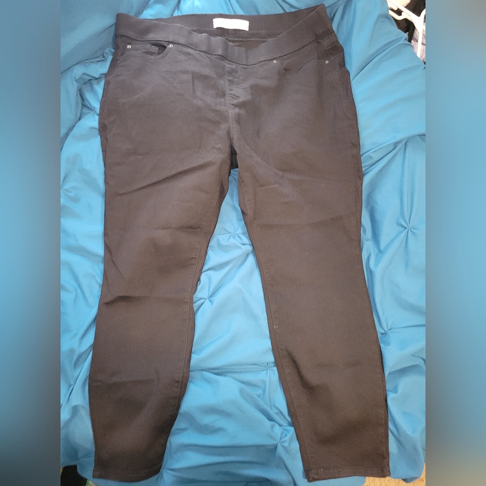 Signature by Levi Strauss Black Jeggings